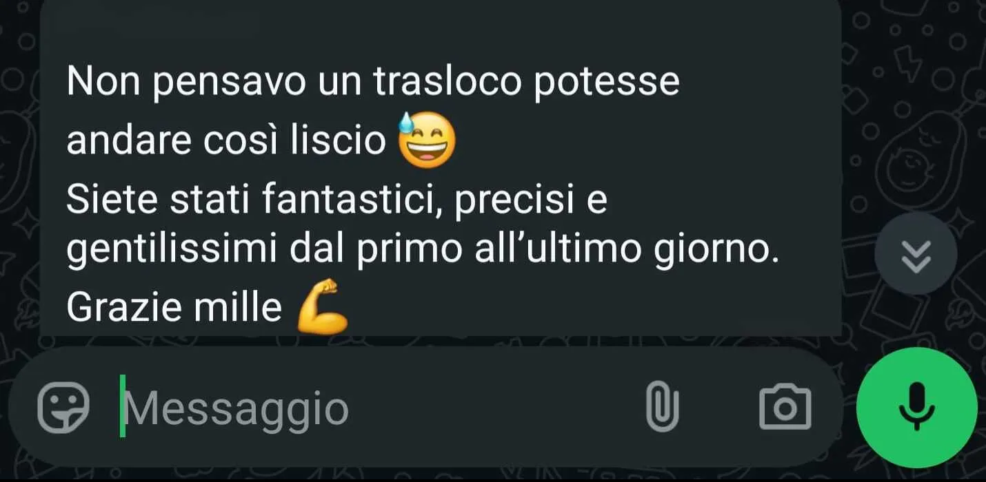 Screenshot chat cliente soddisfatto sgombero cantina